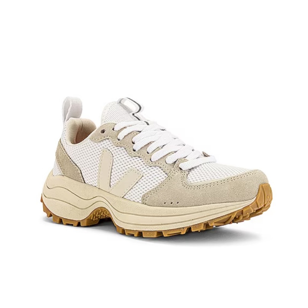 Veja Venturi Sneakers in Natural